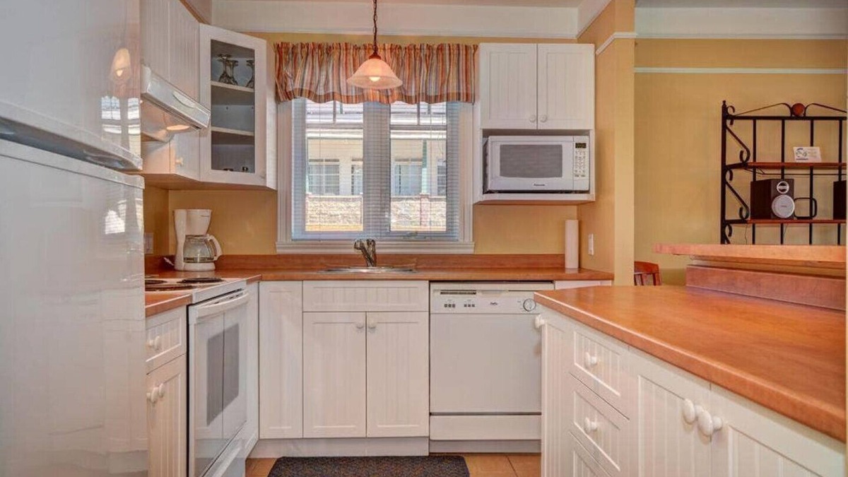 Saint Donat Condo | Lac Archambault Condo 314