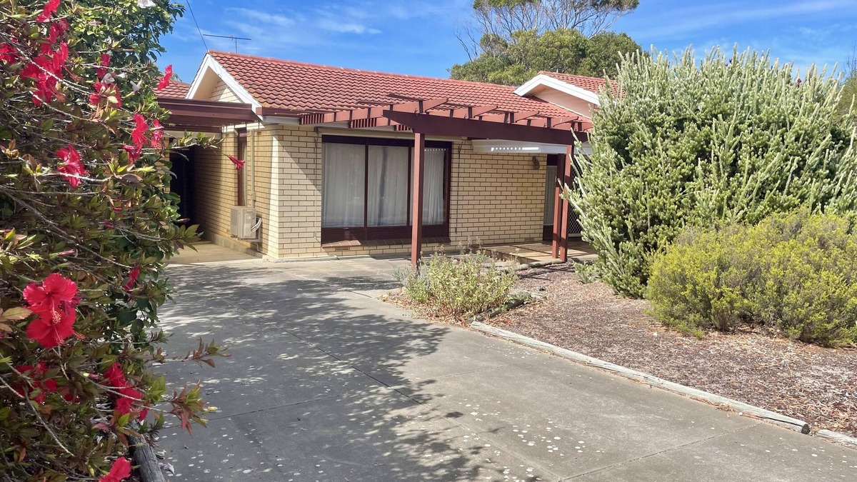 Kangaroo Island House | Lacey’s Holiday House - 5 minute walk to town precinct