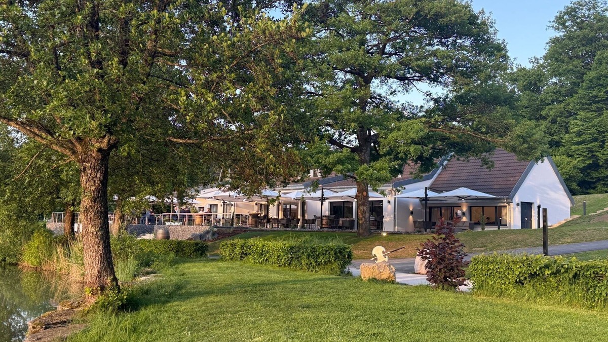 Contrexeville Hotel | LaCorniche