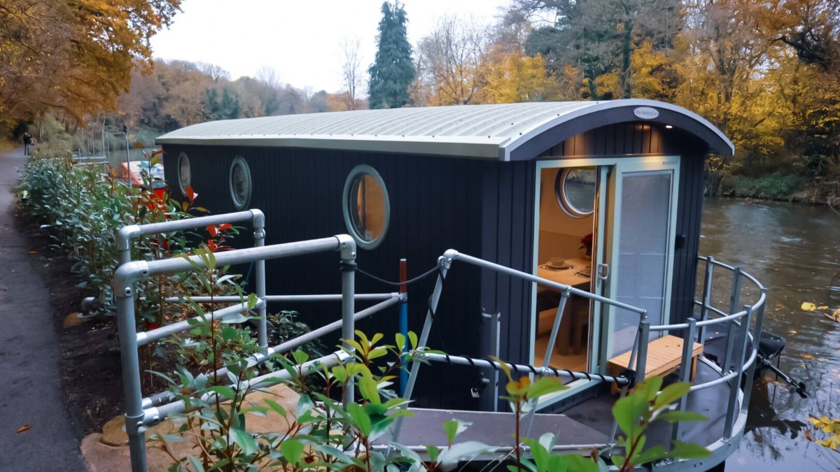 Maidstone Boat Rental | Lady Florence, Maidstone a Cosy River Boat with Castle Views