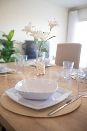 Sahl Hasheeh Apartment | Ladybird - Veranda Skyline