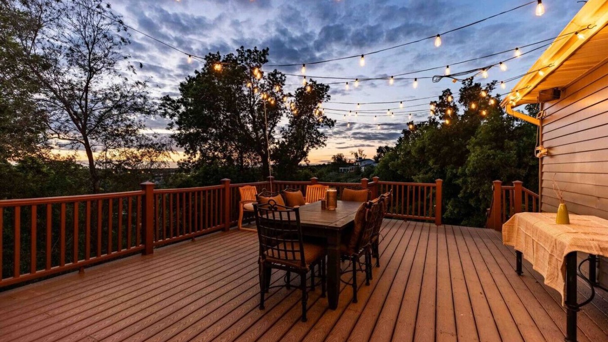 Farmington Apartment | Lagoon Basecamp-Hot Tub, Large Deck, Valley View!