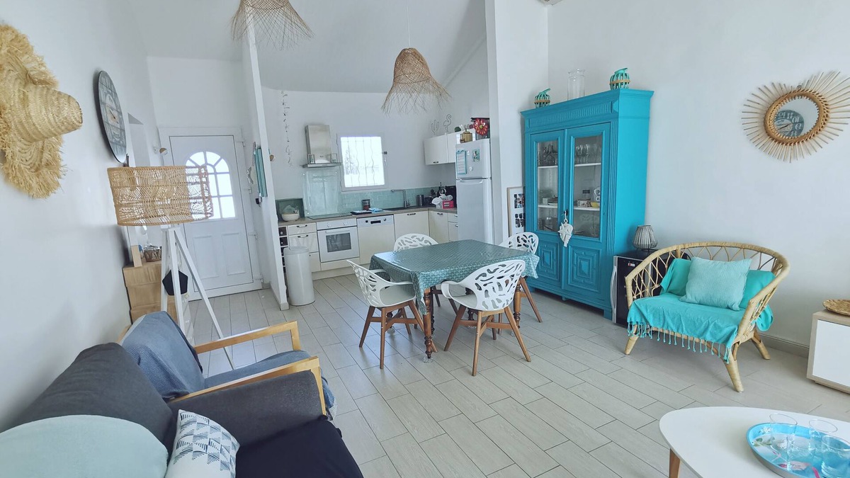 Palavas-les-Flots House | "Lagoon Cottage" on the canal