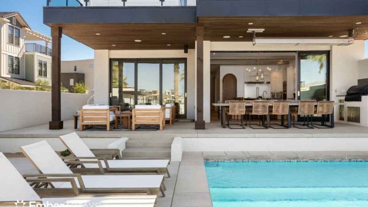 St. George House | Laguna Matata at Desert Color (by Ember Stays)