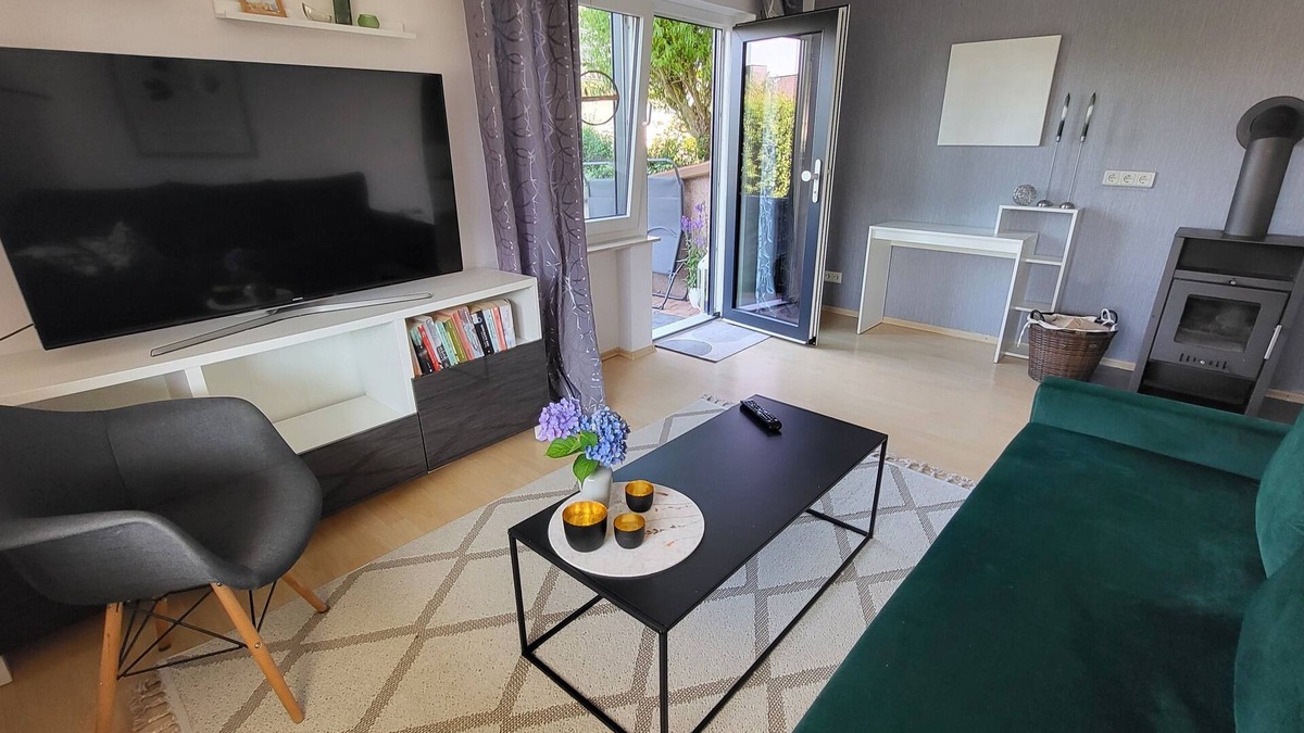 Rhein-Lahn-Kreis District Apartment | Lahnhöhen close to nature - two-room apartment, fireplace, garden, electric charging station