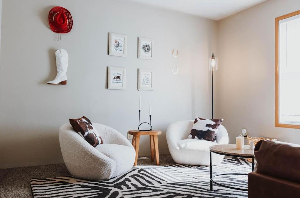 Lincoln House | Laid-back - Industrial Chic - Game room