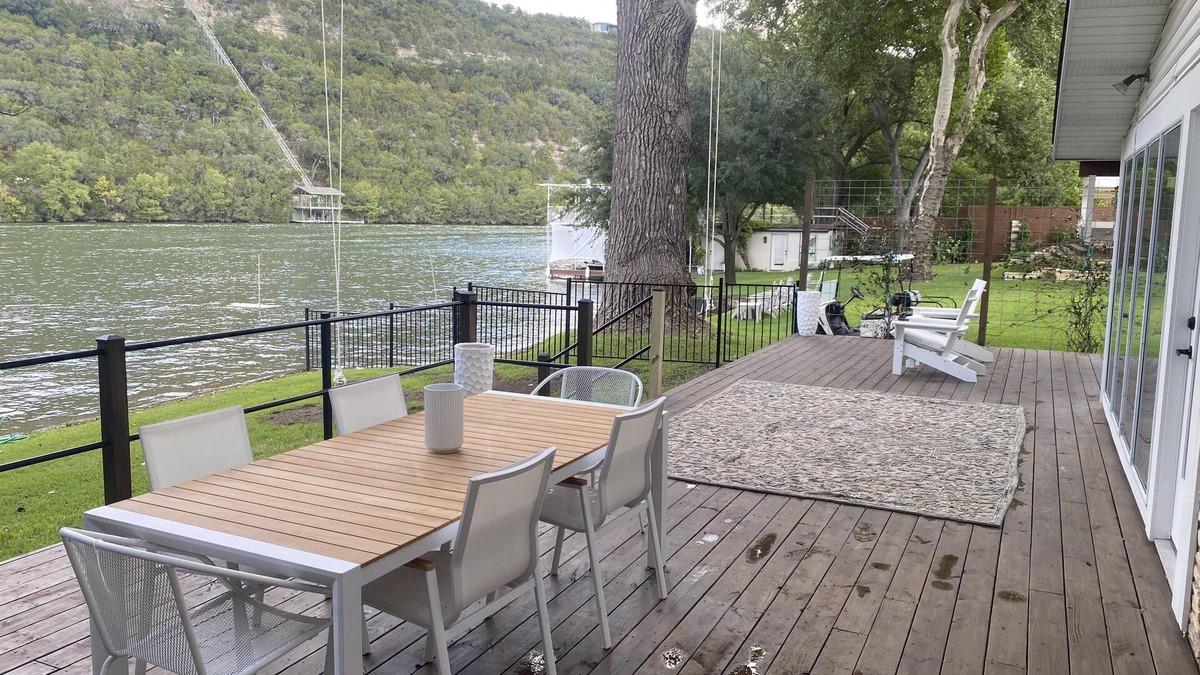 Austin Lake Estates House | Lake Austin waterfront home in Westlake - Sleeps 6, Beautiful Remodel, 2 decks