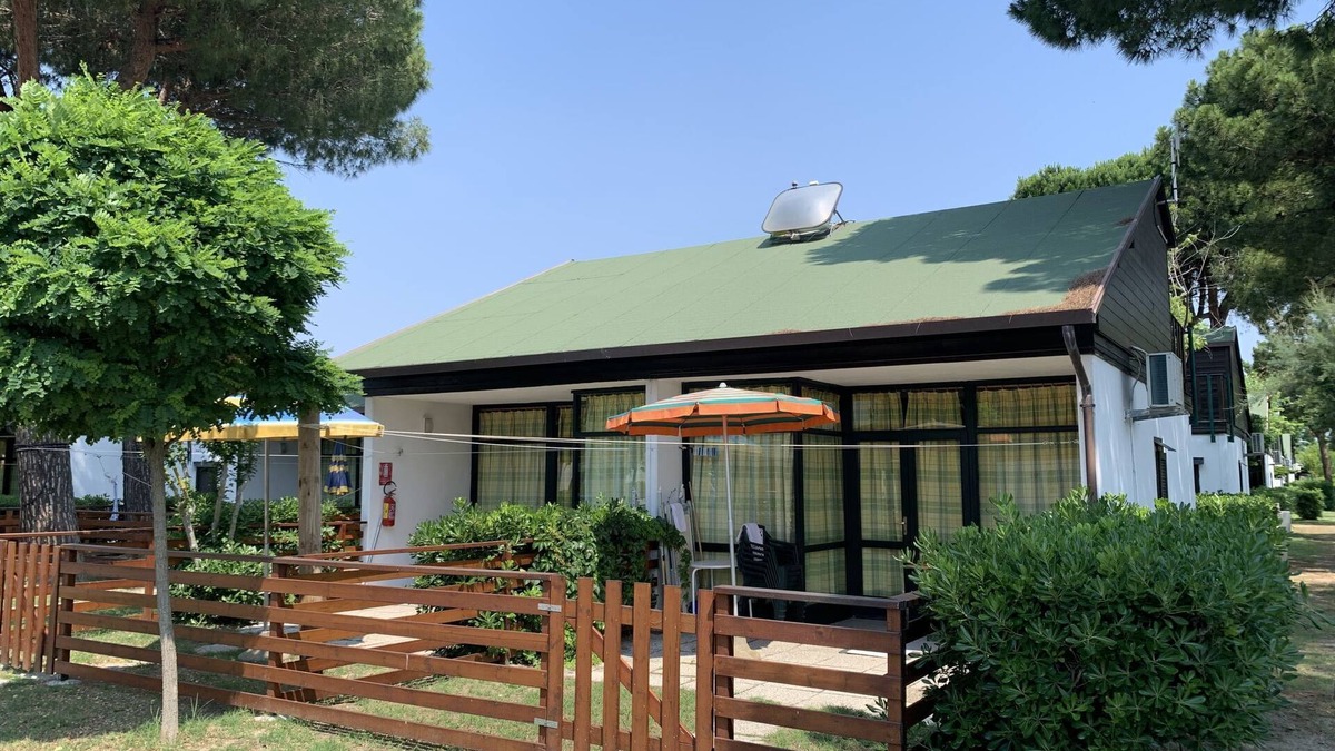 Casal Borsetti House | Lake Bungalow by Interhome