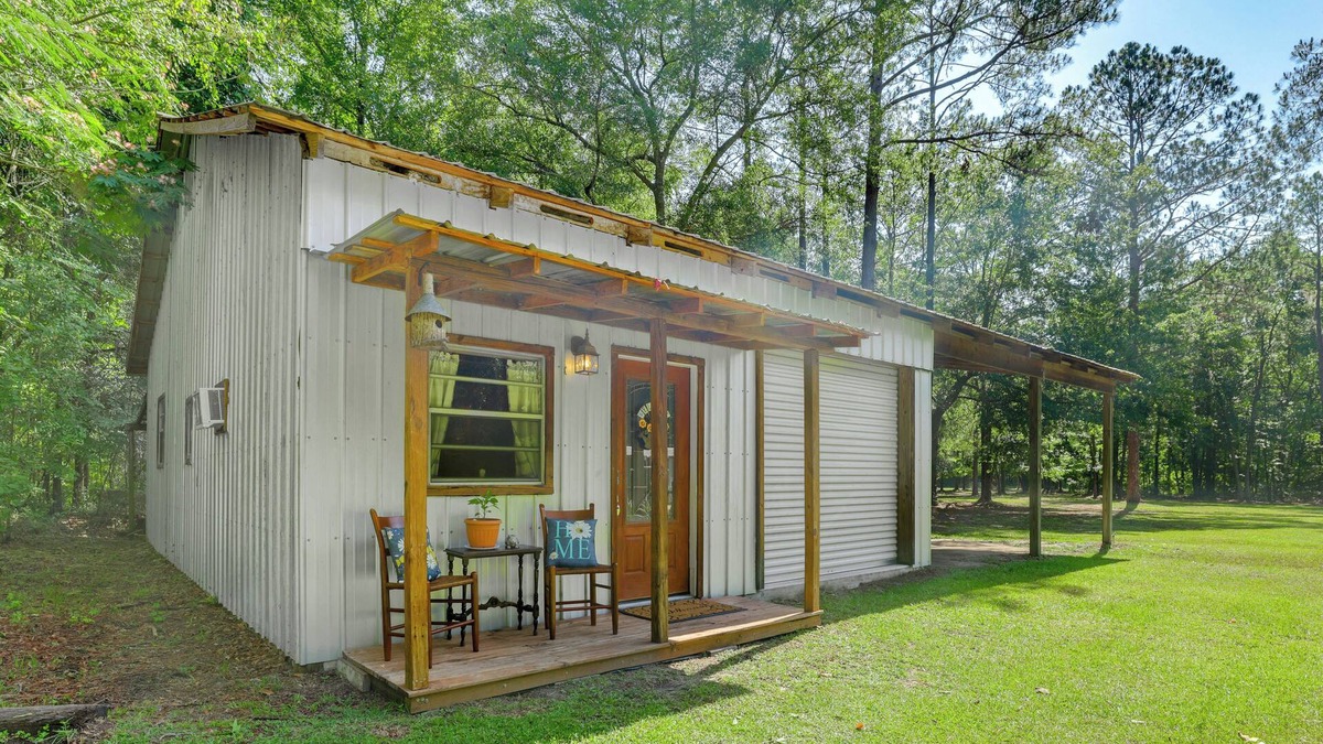 Lake Butler Apartment | Lake Butler Cabin on 5 Acres w/Fire Pit!