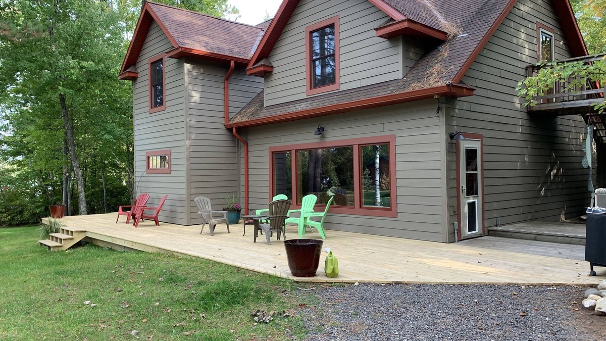 Solon Springs Cabin | Lake cabin sleeps 14, 3 bedrooms in Barnes WI.