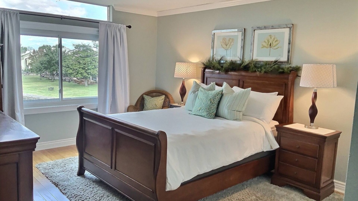 Walden on Lake Conroe Condo | Lake Conroe Treasure. Lake Front, Boat Dock