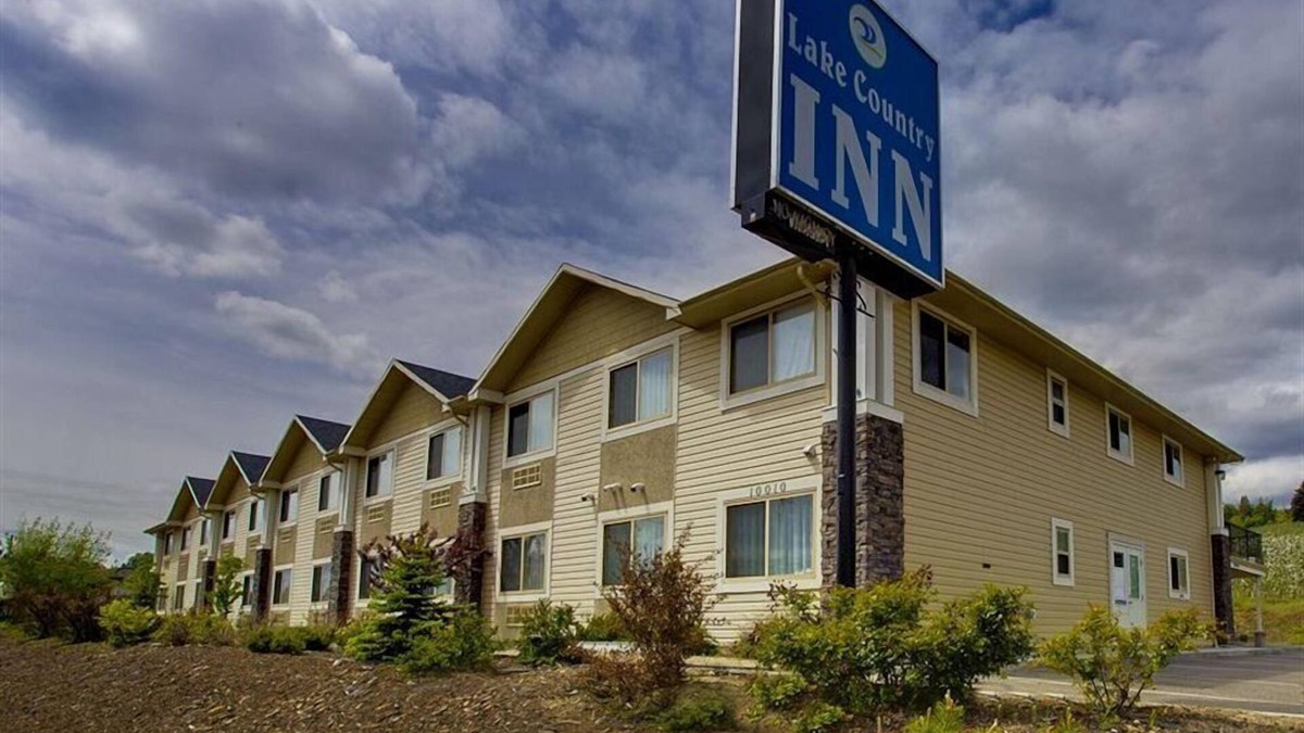 Winfield Hotel | Lake Country Inn
