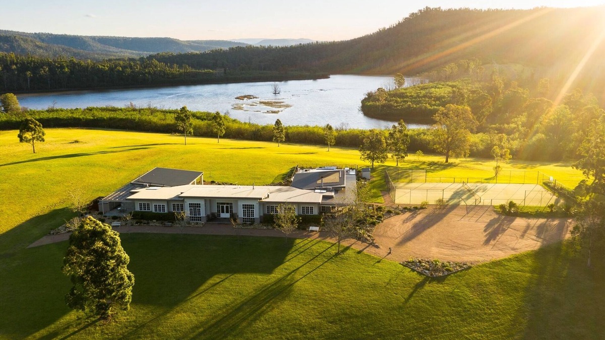 Kangaroo Valley House | Lake David Lake House - Secluded Lakefront Escape | Pool - Jacuzzi - Luxe Living