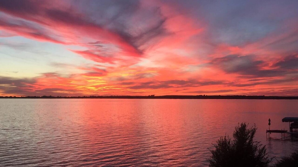 Estelline Cabin | Lake Escape|HotTub+Kayak+Paddleboards|Sleeps12