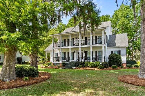 Lake Waccamaw House | Lake Escape - Lake Waccamaw home