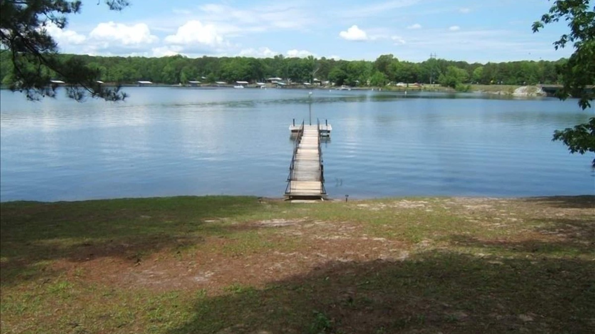Fort Gaines House | Lake Eufaula WATERFRONT 2 bedrooms/2 baths