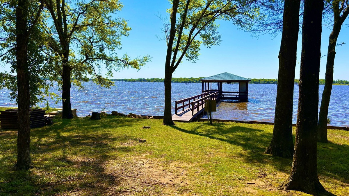 Emory House | Lake Fork Premium Waterfront Retreat - Fishing Boating Kayak Boat Dock/Slip