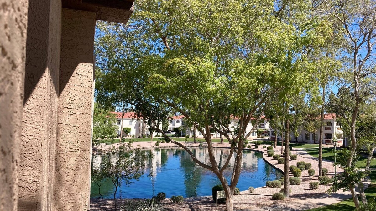 Superstition Lakes Condo | Lake Front 2nd floor condo w/community pool/spa, near golf course
