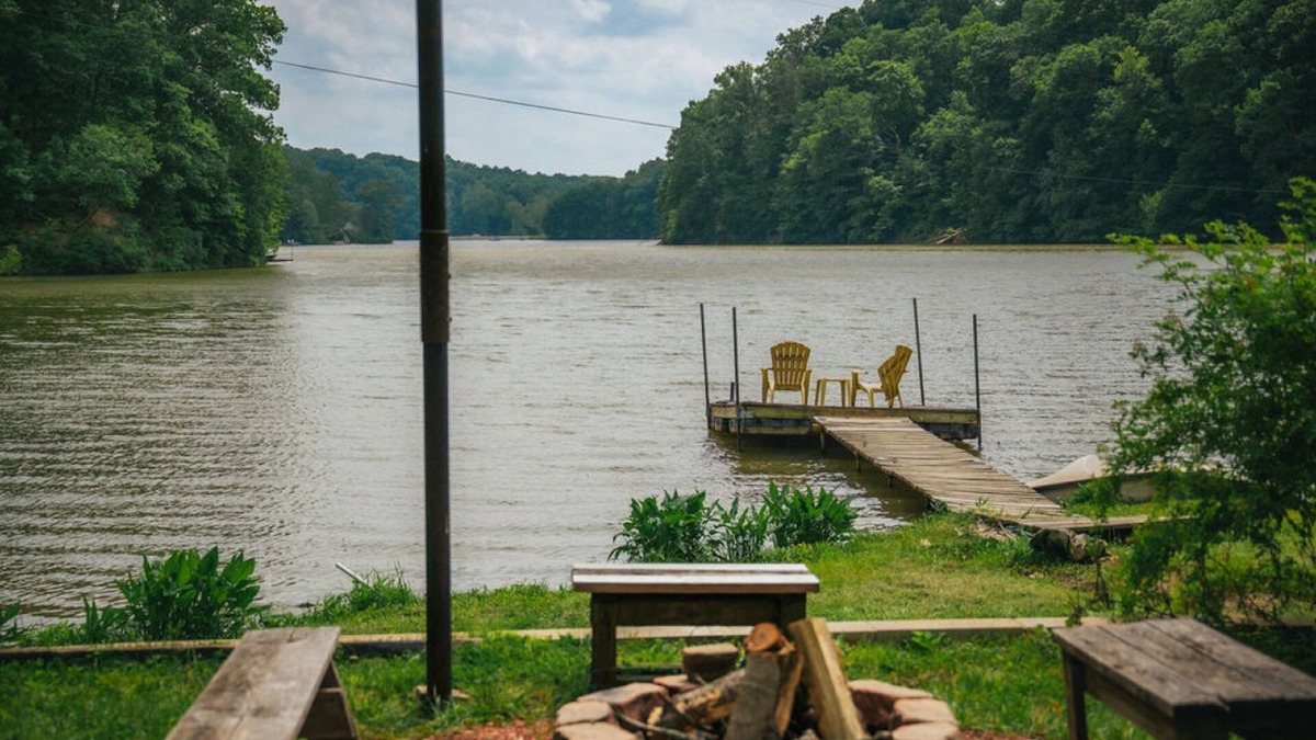 Martinsville Apartment | Lake Front Cabin Peaceful hot tub and Fire pit