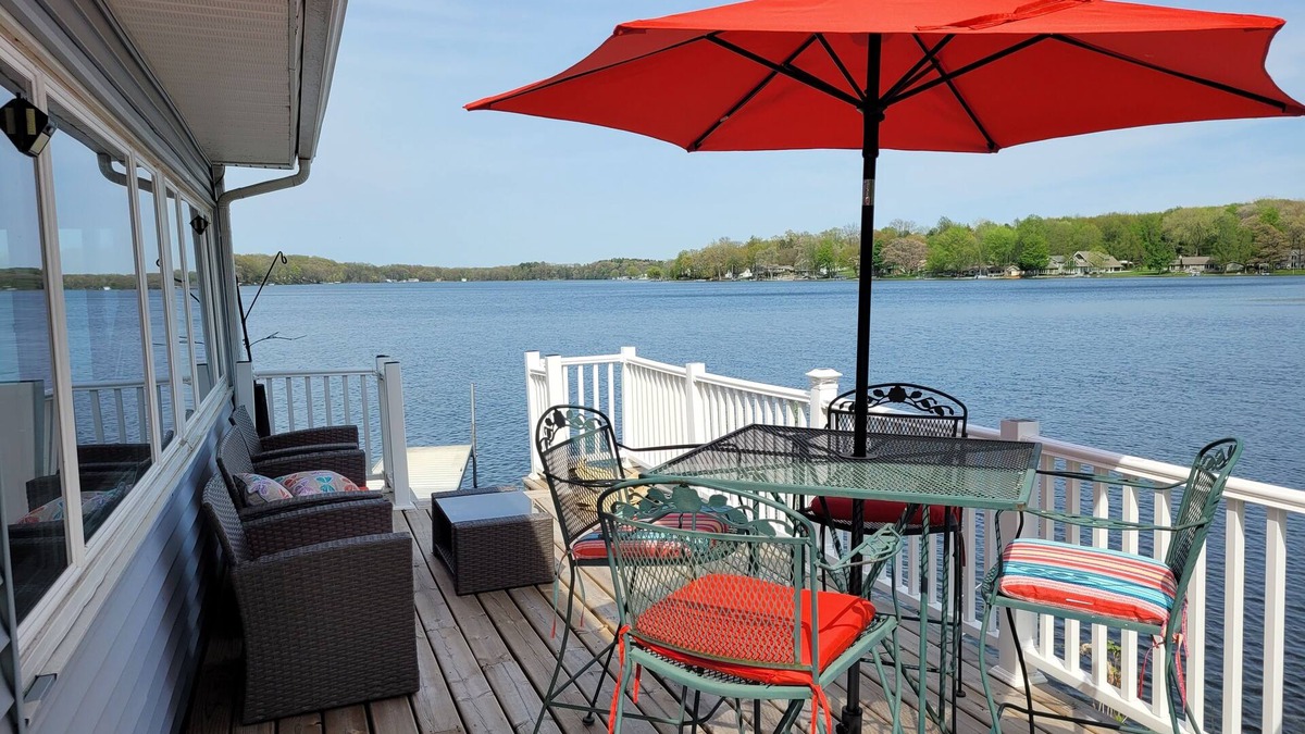 Marcellus Cottage | Lake Front home with with pontoon boat available for rent