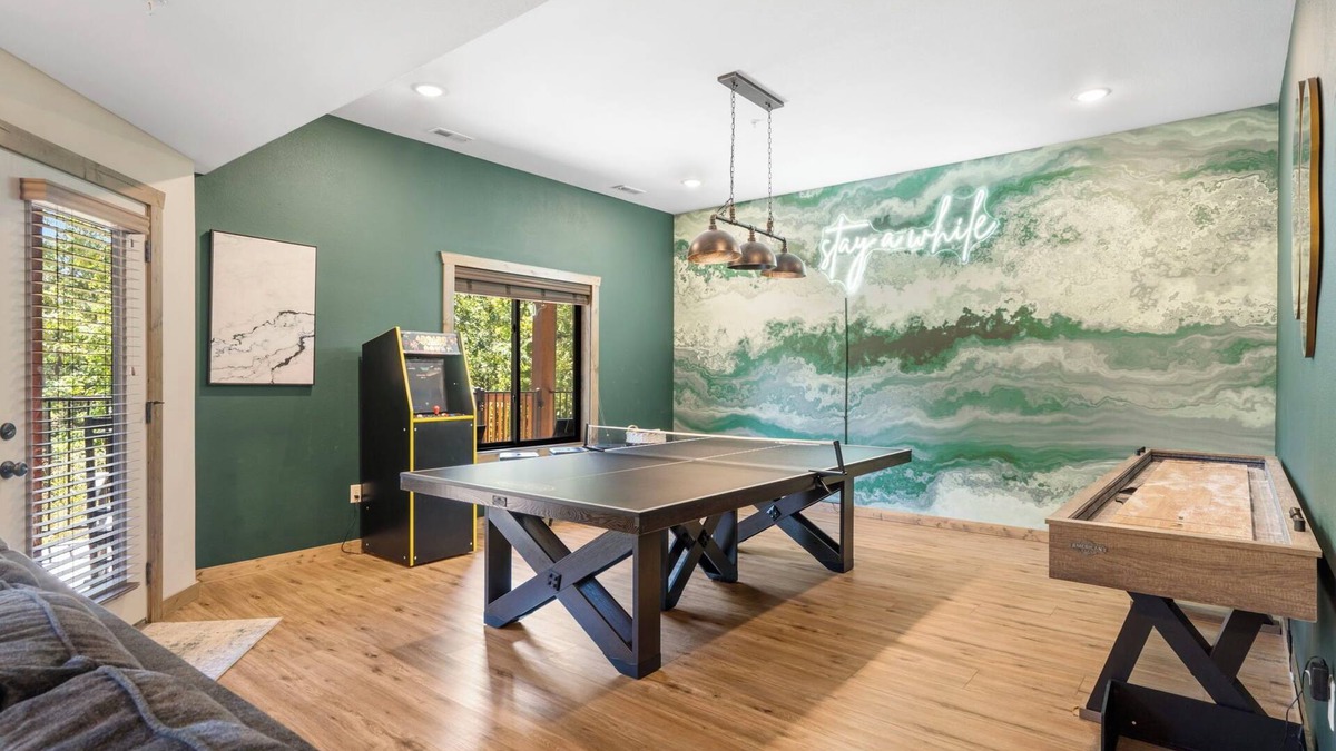 Indian Point House | Lake Front, Hot Tub, Boat Slip & Next to SDC!