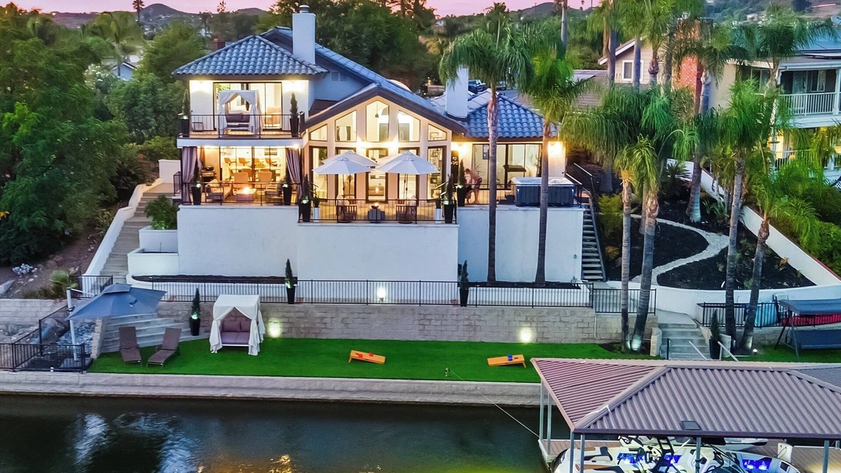 Canyon Lake House | Lake Front - Luxury - Views - Hot Tub