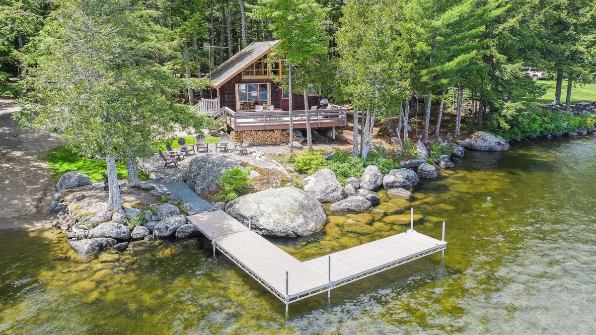 Otis Cottage | Lake Front on Beech Hill Pond, 2 Kayaks, Canoe, Paddle Board Provided