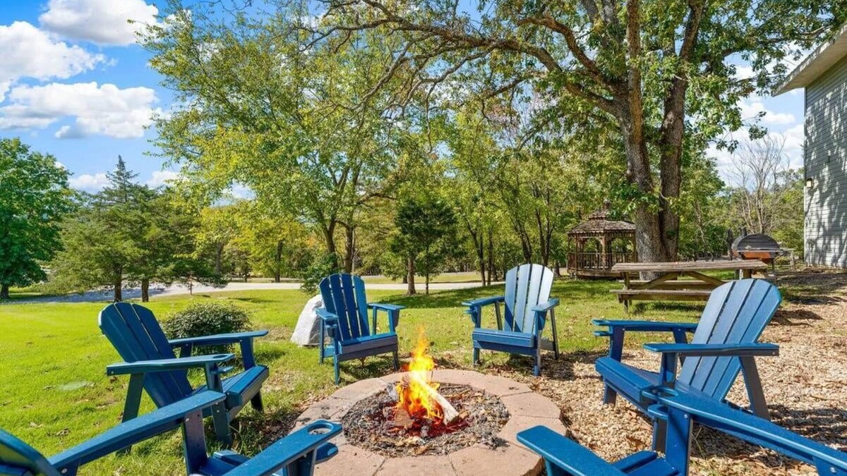 Indian Point House | Lake Home 2 Minutes from Table Rock!