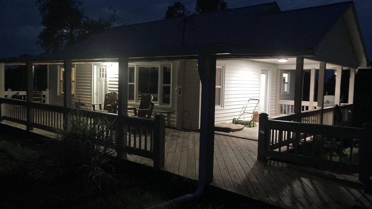 Byrdstown House | Lake home by Dale Hallow lake