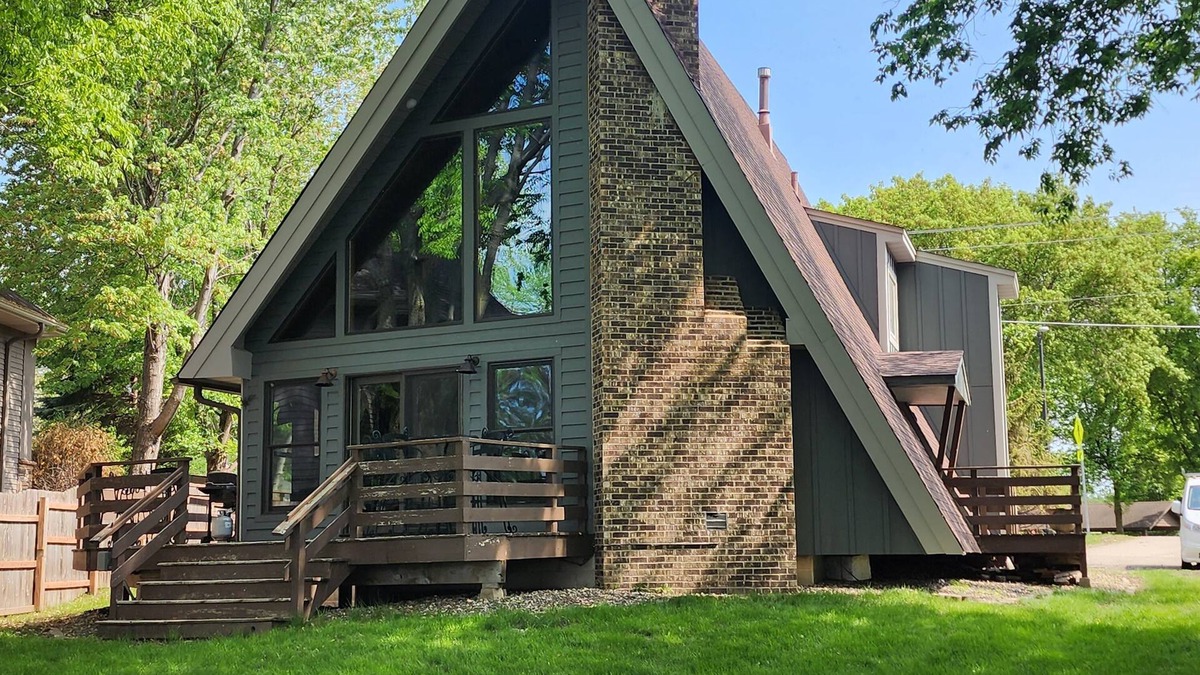 Prior Lake House | Lake Home for Family Gathering