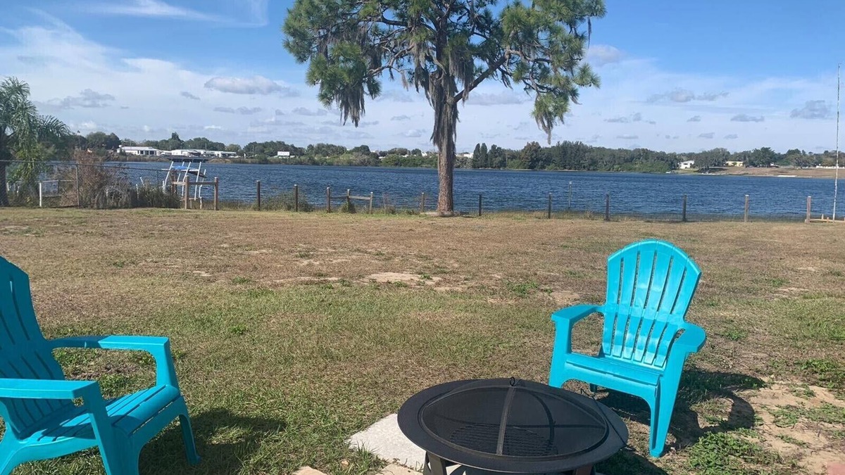 Florida South Atlantic Coast House | Lake House 3/2 With Private Dock, Kayak & Canoe