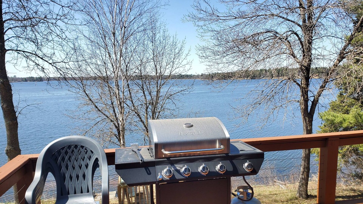 Chickamaw Beach House | Lake House - 6 bedroom, 3 bath, 20ft pontoon included with stay