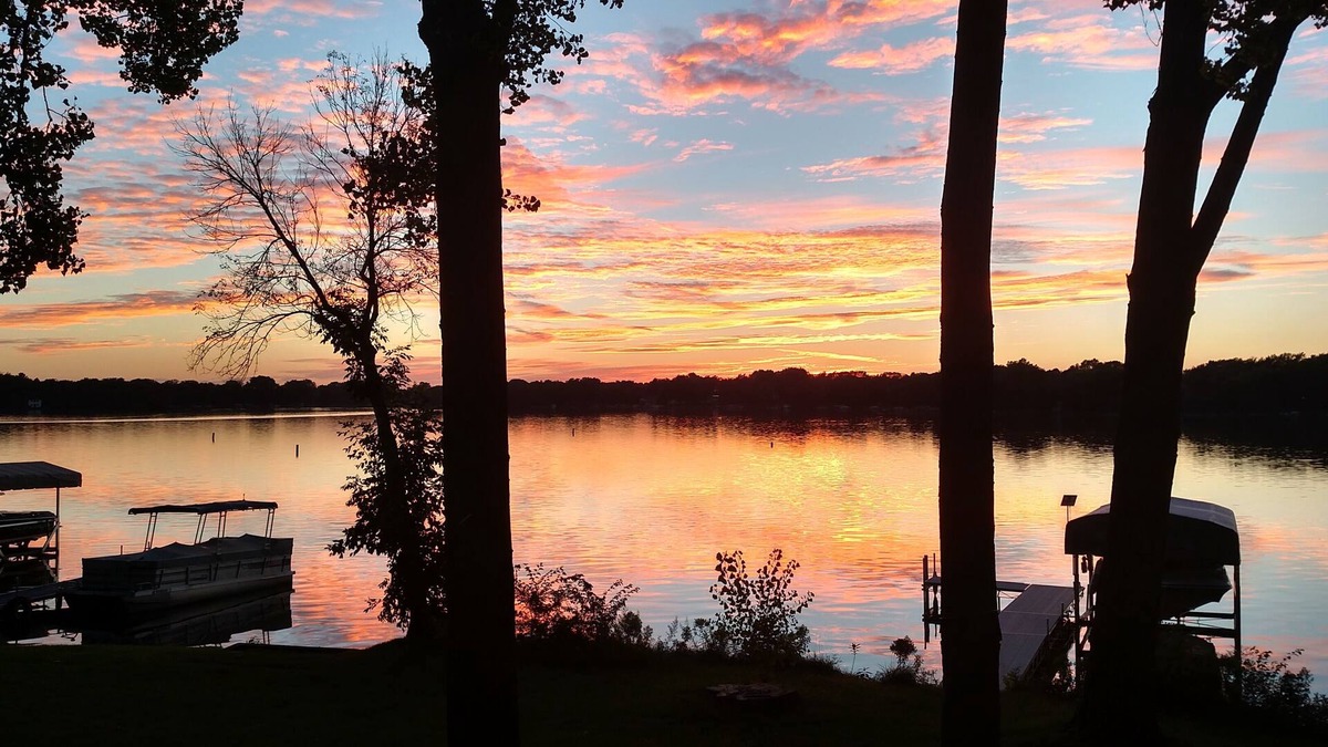 Honey Creek Cabin | Lake house in Kettle Moraine Forest with fabulous sunset views-min monthly