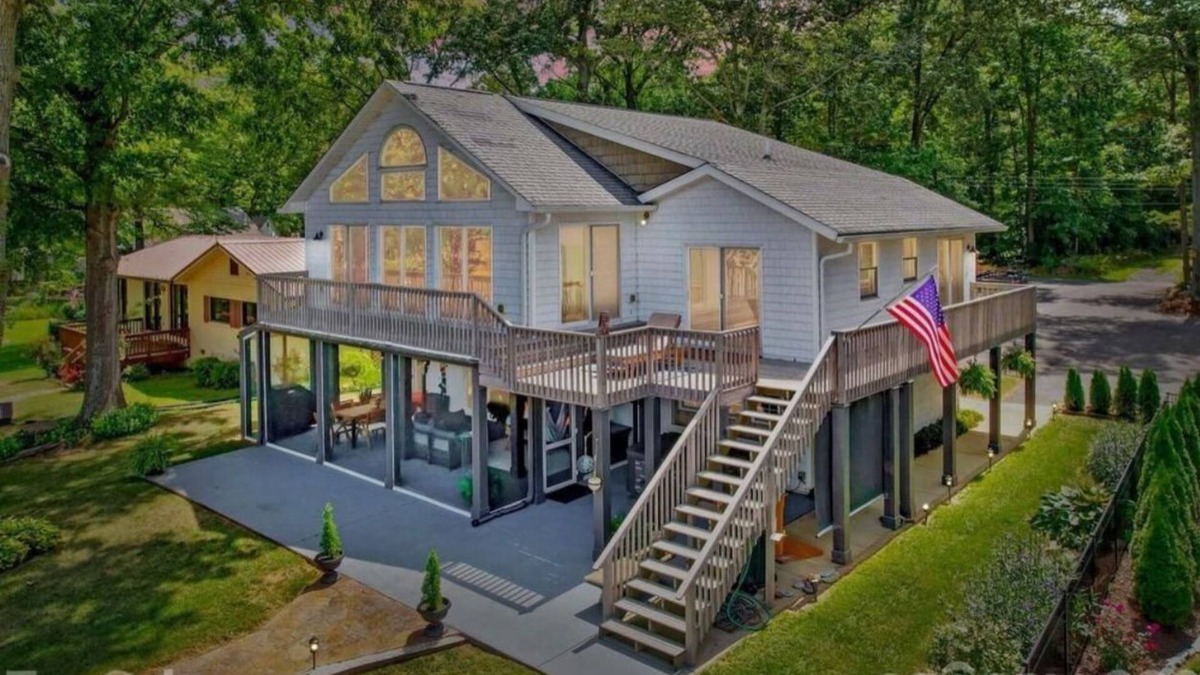 Southmont Bed & Breakfast | Lake House Oasis at High Rock Lake