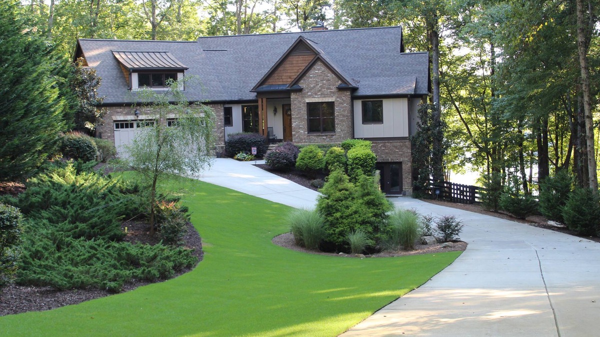 Gainesville House | Lake House on Deep Water with Dock - 4 Bedroom 3 1/2 Bath Sleeps 12