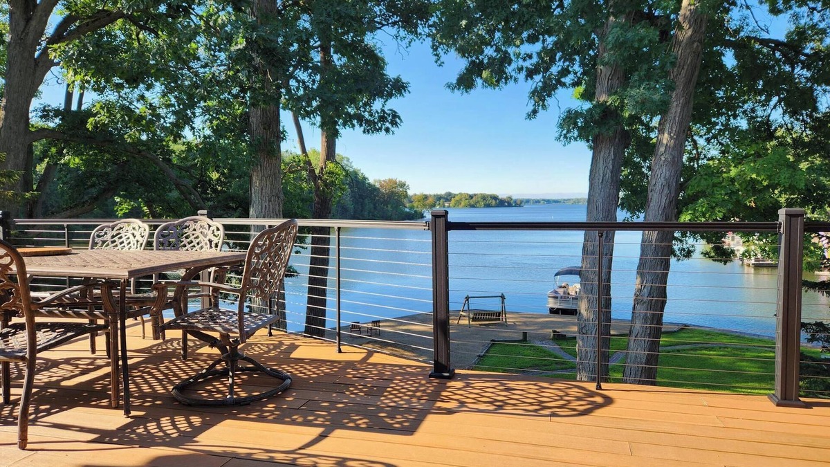 Coldwater House | Lake House Rental - NR Pontoon Optional