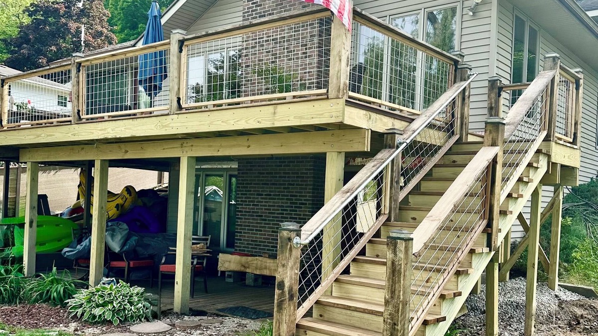 Gobles House | Lake House & Ski Chalet. Quiet, all-sport lake with fun & relaxation year round!