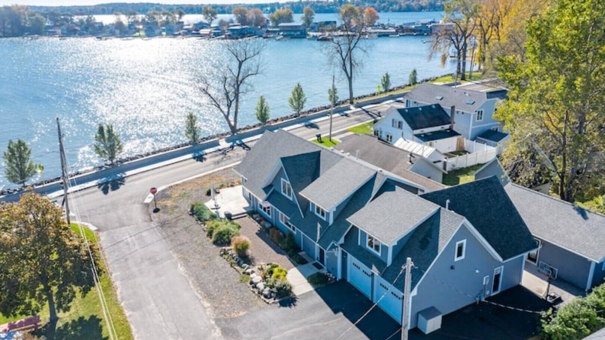 Sodus Point House | Lake House