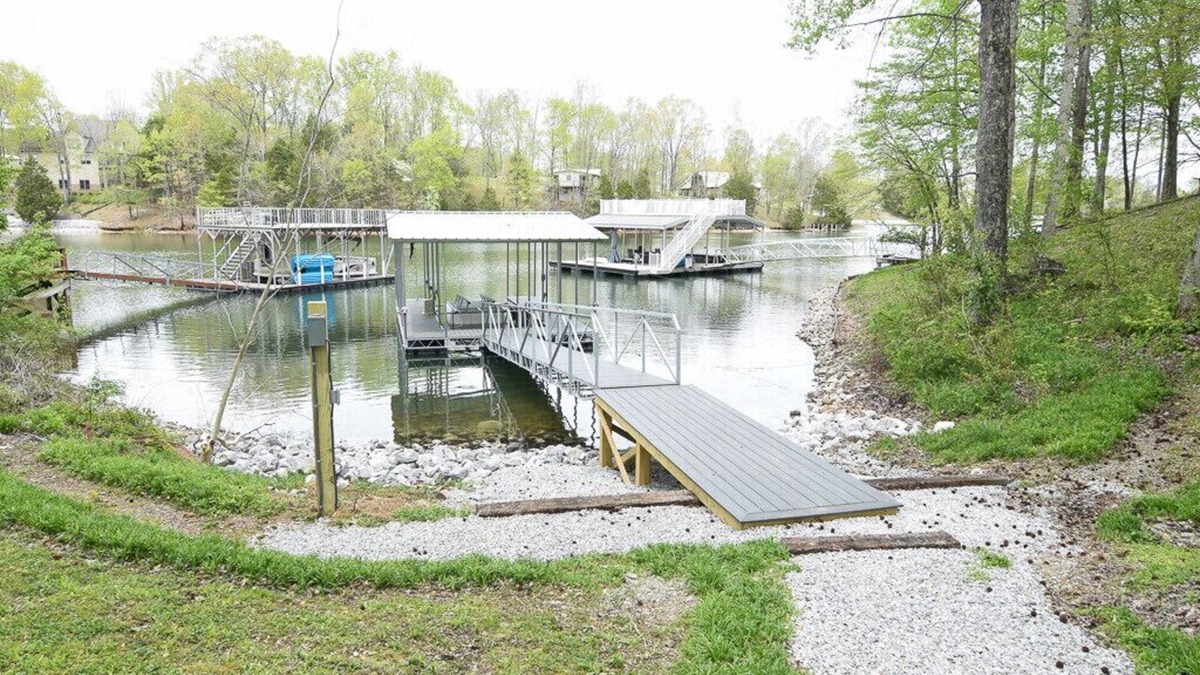 Winchester House | Lake House with Dock