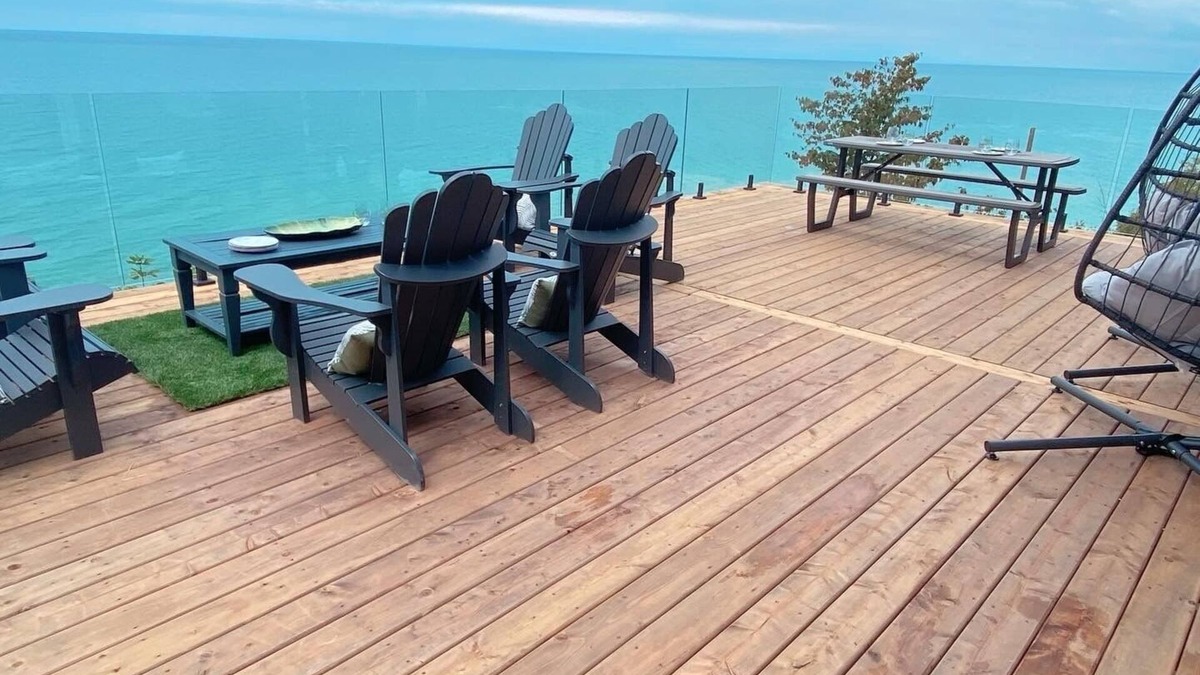 Ashfield-Colborne-Wawanosh House | Lake House with private beach on Lake Huron, 4 bed, 2 bath - all season.