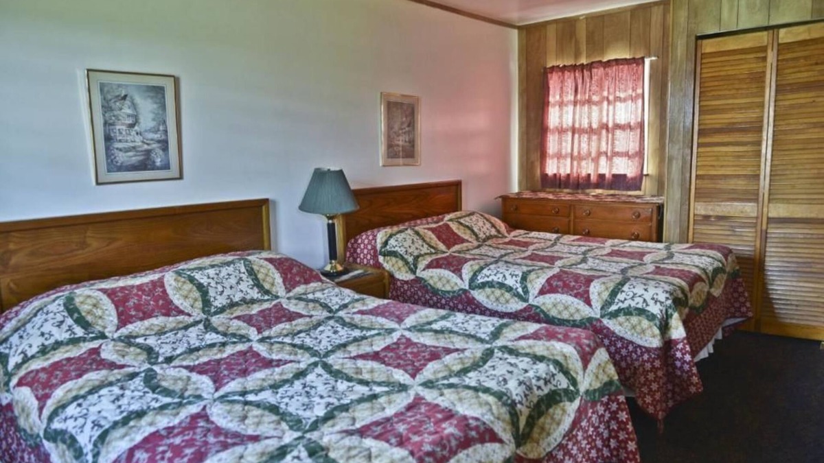 Winter Haven Cottage | Lake Ida Beach Resort