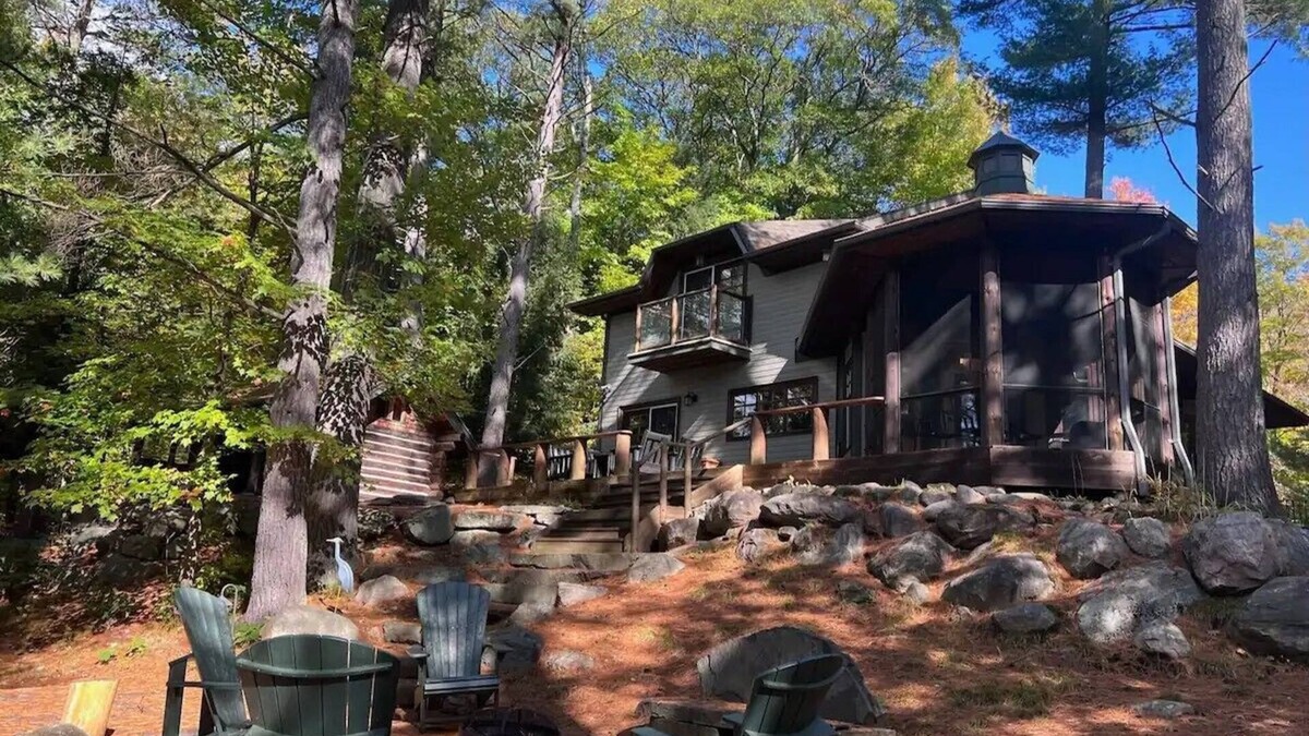 Minett Cottage | Lake Joe: Family Cottage + Cabin