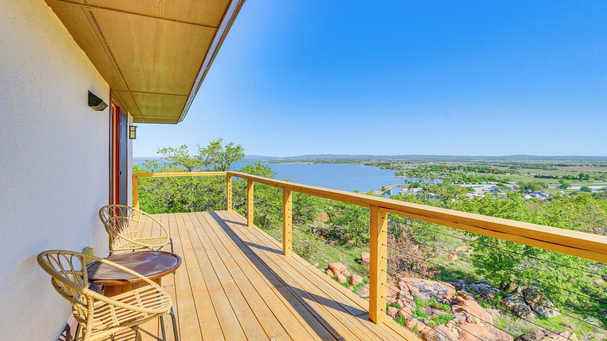 Medicine Park House | Lake Lawtonka View: Mountaintop Medicine Park Home