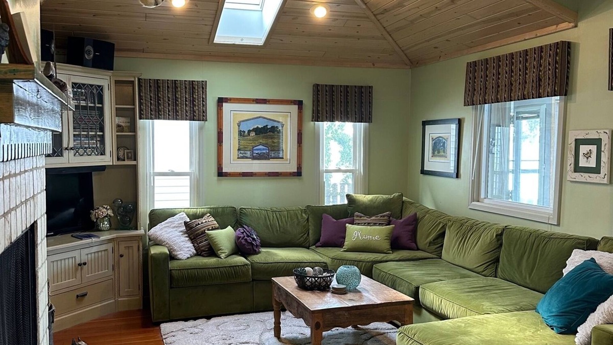 Lake Mills House | Lake Living at it's best!