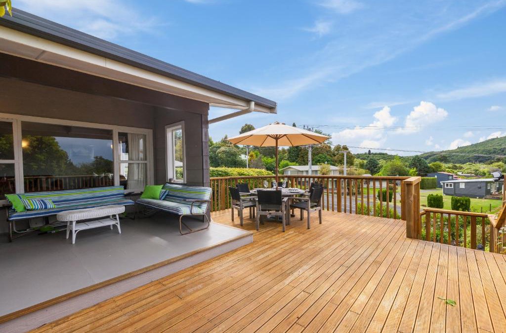 Kuratau House | Lake Living - Kuratau Holiday Home