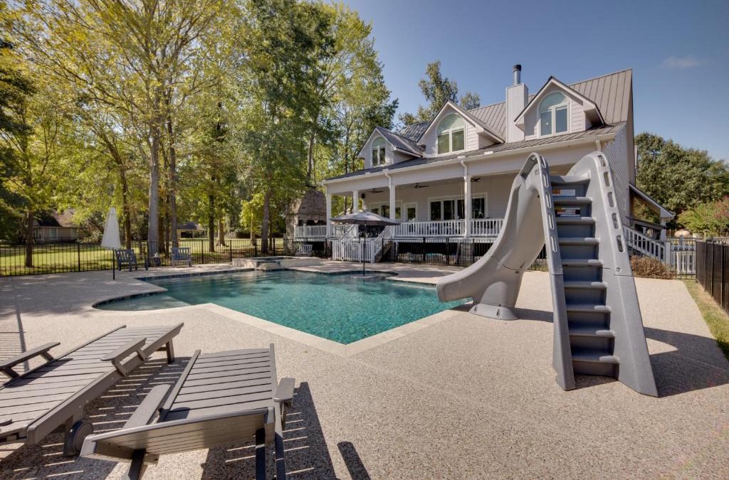 Coldspring House | Lake Livingston Paradise Outdoor Pool with Slide!