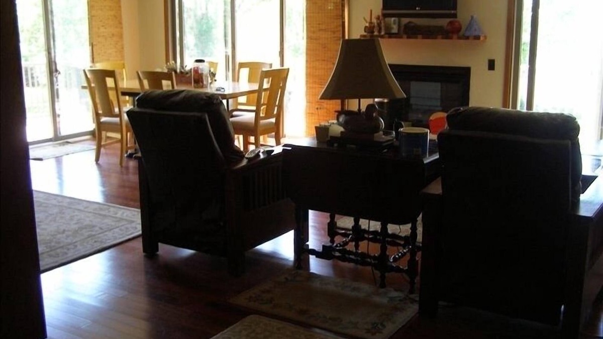 Lonergan House | Lake McConaughy Lake Front home, One King three Queen size beds, Dish TV, WIFI.