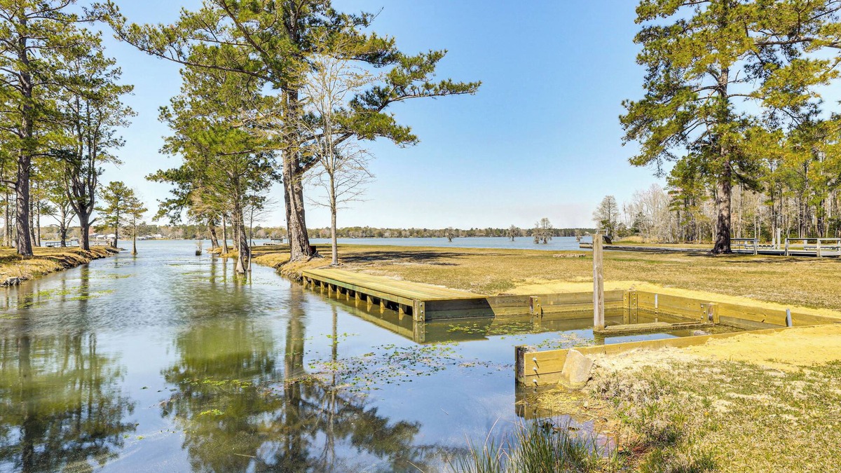 Moncks Corner House | Lake Moultrie Access: Moncks Corner Home w/Dock