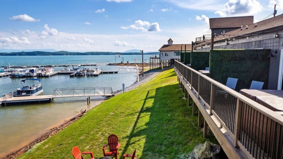 Dandridge House | Lake My Day @Smoky MTN Lakeside