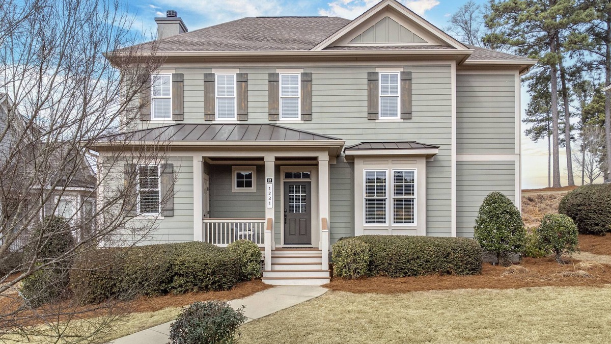 Reynolds Landing House | Lake Oconee Getaway. Spacious family & pet-friendly retreat in gated community